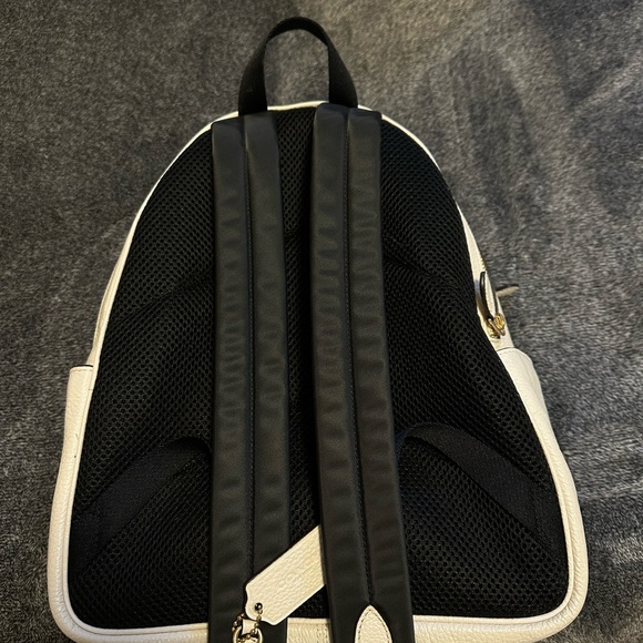 Coach back pack - Picture 4 of 5